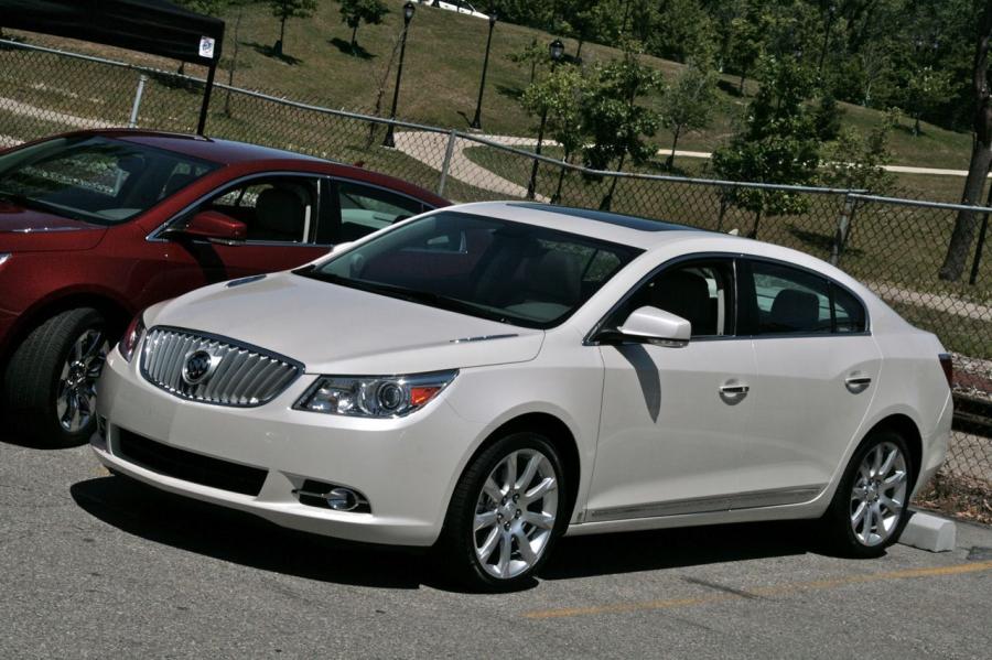  Buick LaCrosse 2010 года  (NA) (фото 31 из 121)